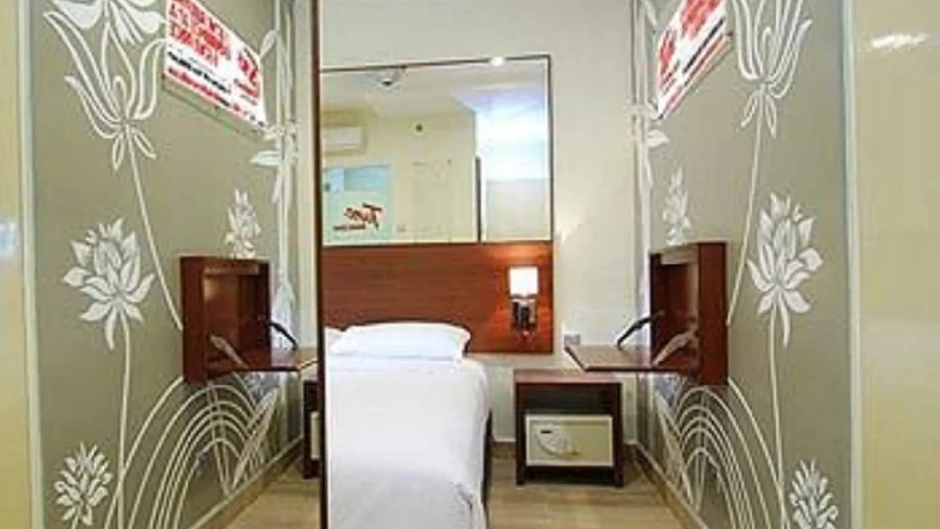 Tune Hotel Georgetown Penang